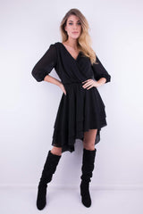 Wyjściowa czarna sukienka z dłuższym tyłem