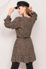 Sukienka w drobne kwiatki