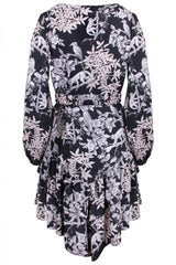 Asymetryczna sukienka we wzory