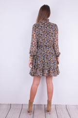 ROZKLOSZOWANA SUKIENKA W KWIATY