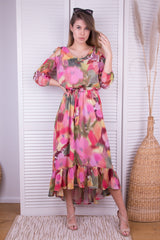 Długa sukienka z odkrytymi ramionami