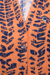 ENERGETYZUJĄCA BLUZKA ZE STÓJKĄ