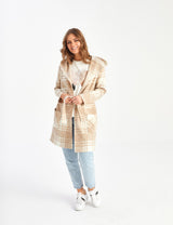 BEŻOWY PŁASZCZ W KRATKĘ Z KAPTUREM