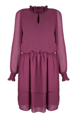 Amarantowa sukienka z falbanami